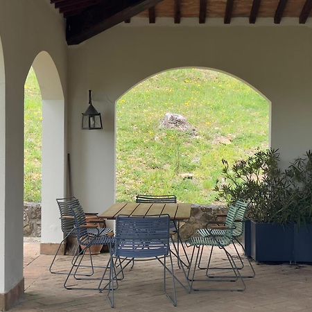 Vin Hotel - Wine Resort And Agriturismo Montieri ภายนอก รูปภาพ