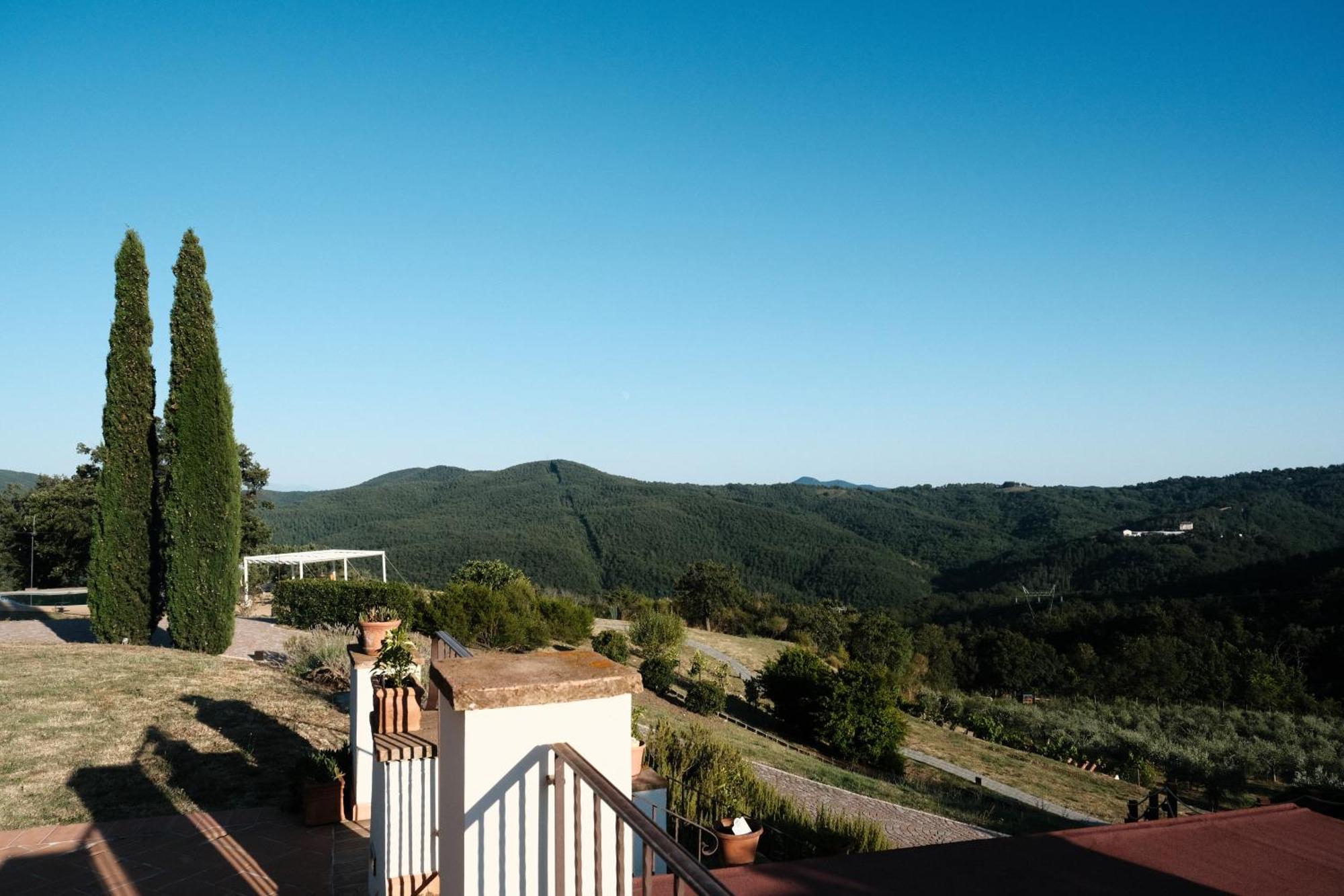 Vin Hotel - Wine Resort And Agriturismo Montieri ภายนอก รูปภาพ