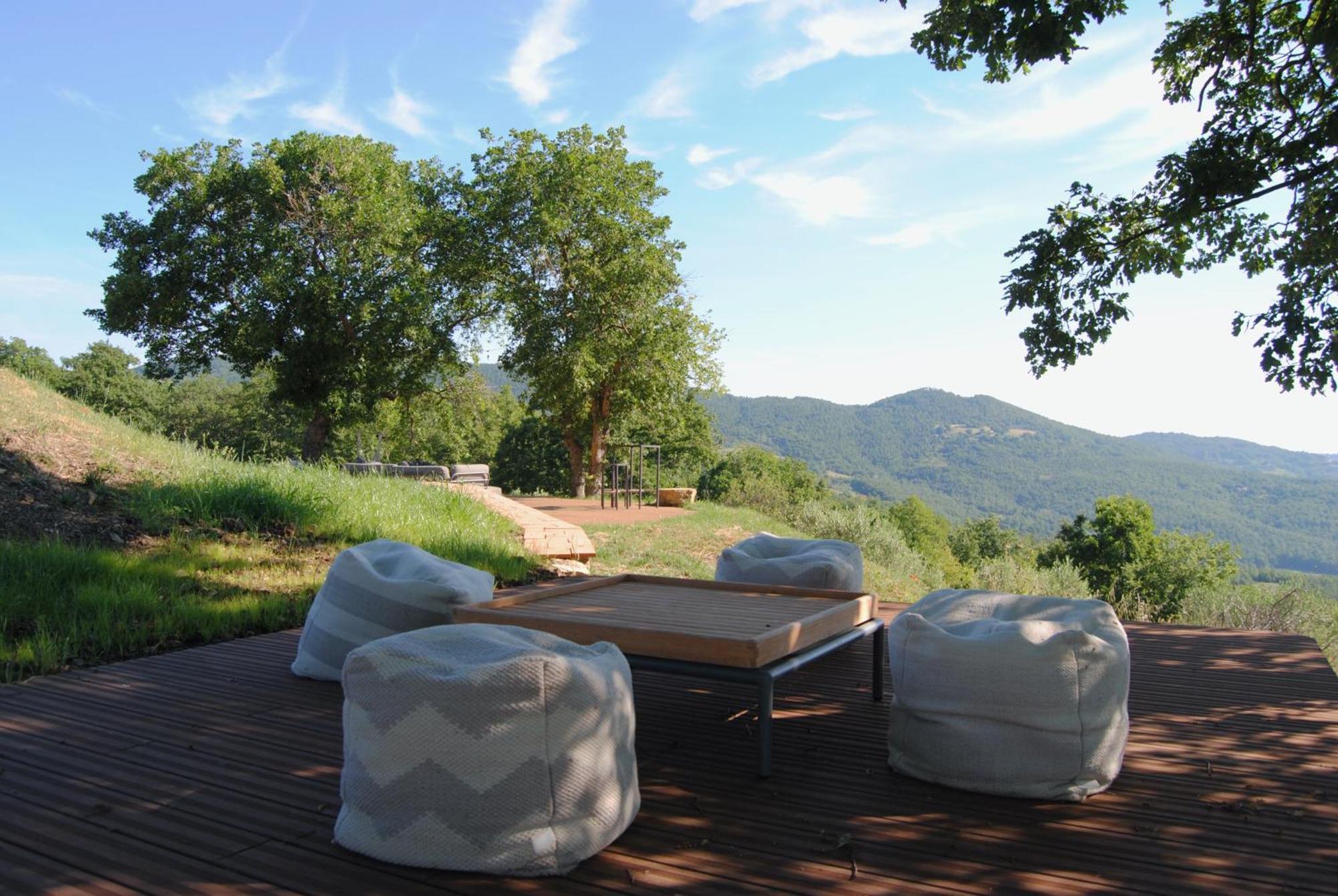 Vin Hotel - Wine Resort And Agriturismo Montieri ภายนอก รูปภาพ