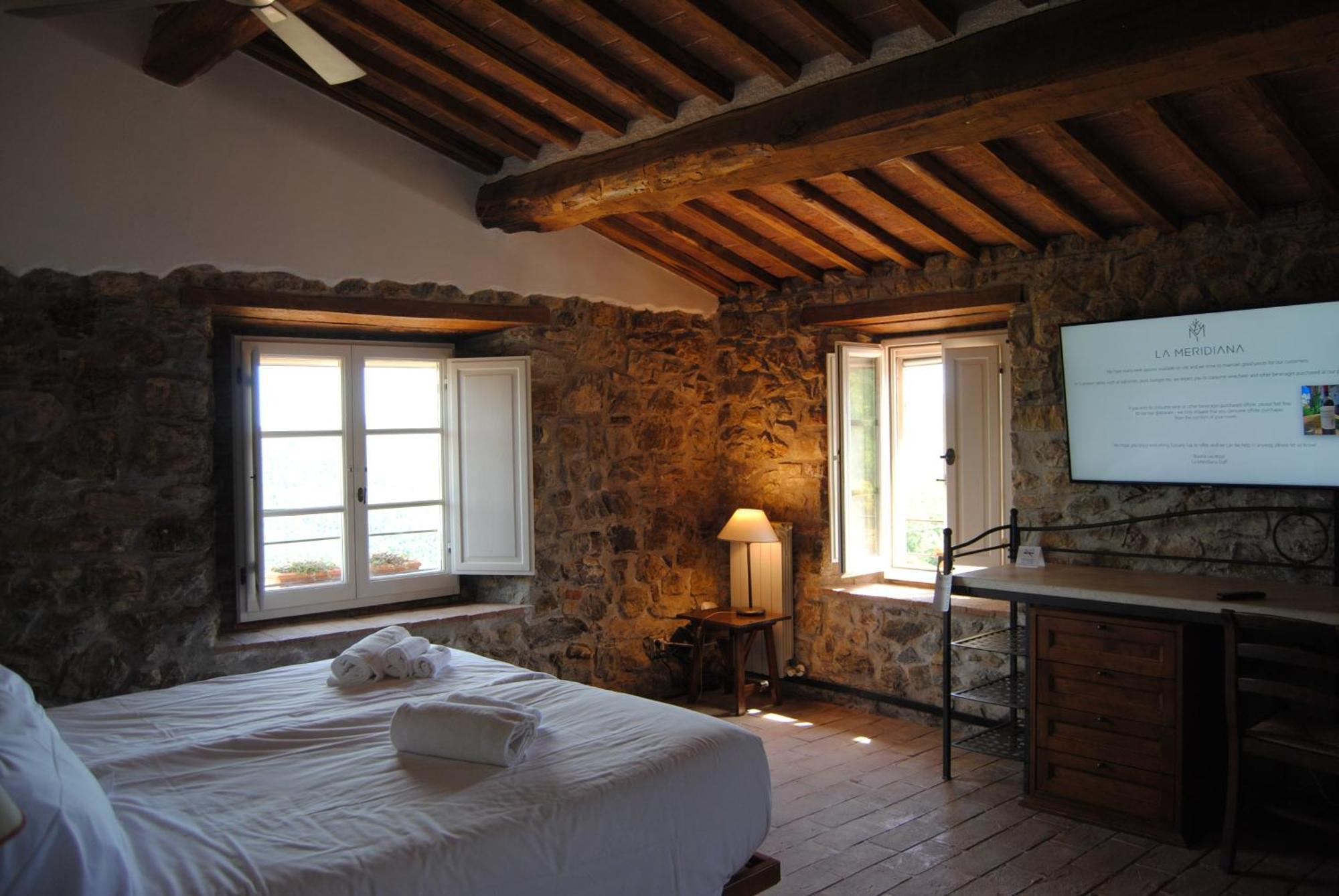 Vin Hotel - Wine Resort And Agriturismo Montieri ภายนอก รูปภาพ