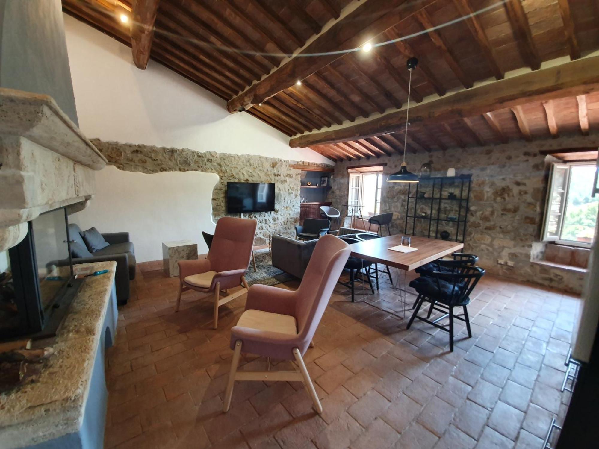 Vin Hotel - Wine Resort And Agriturismo Montieri ภายนอก รูปภาพ