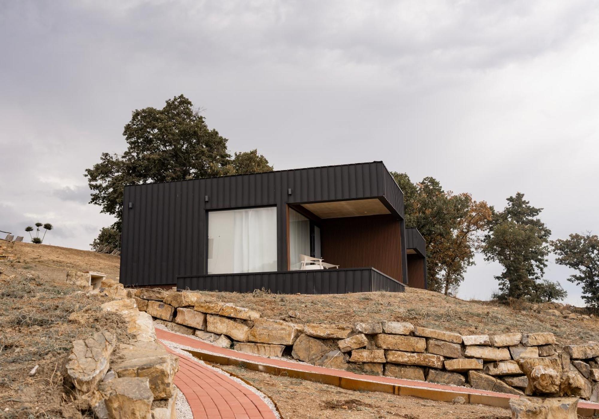 Vin Hotel - Wine Resort And Agriturismo Montieri ภายนอก รูปภาพ